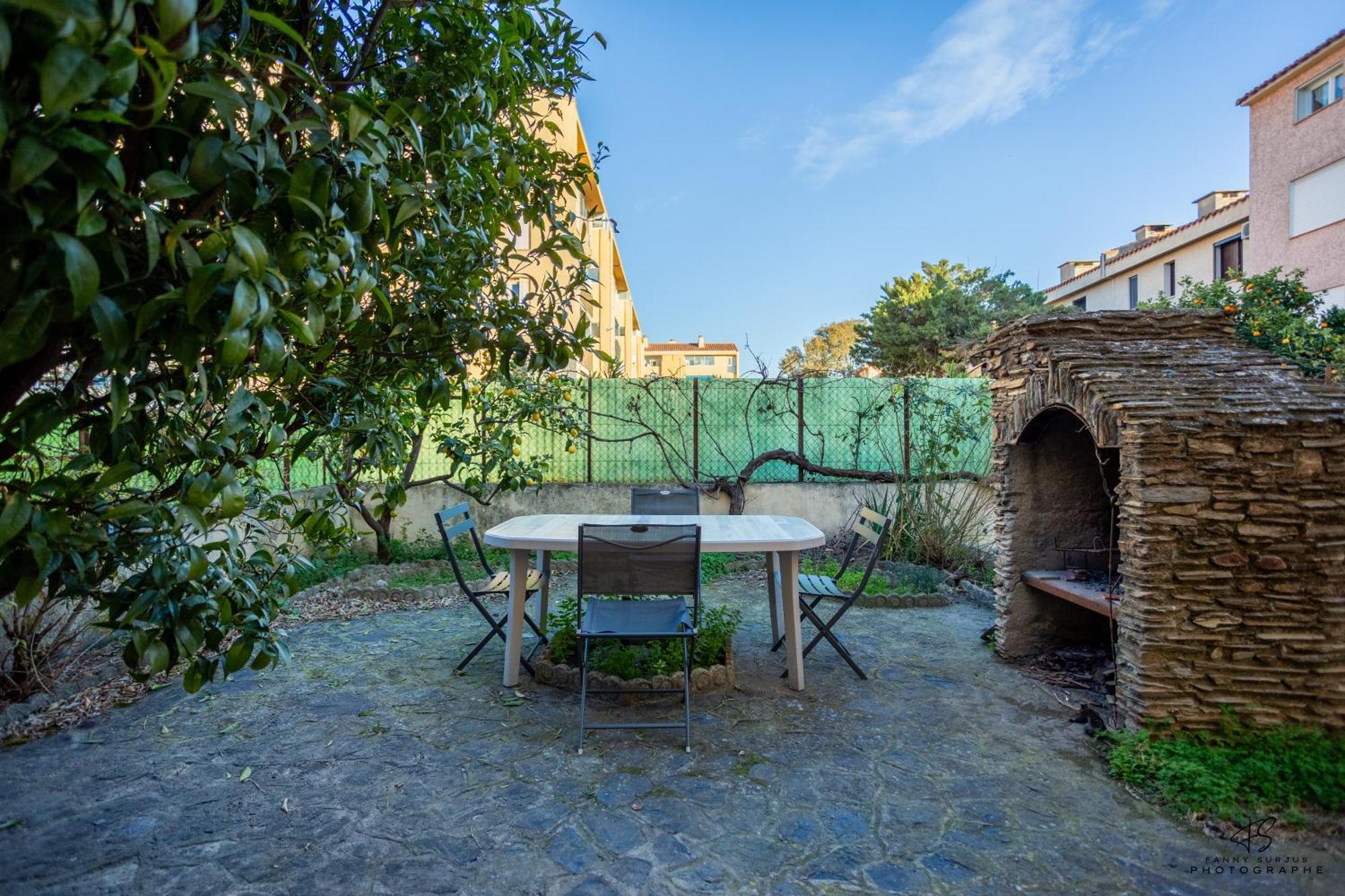 Le Coin Des Agrumes Jardin Proche Centre Ville بيربينيو المظهر الخارجي الصورة